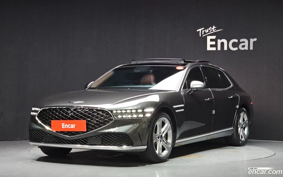 Genesis G90 3.5 AWD 2022 — photo 1, buy with delivery to Moscow