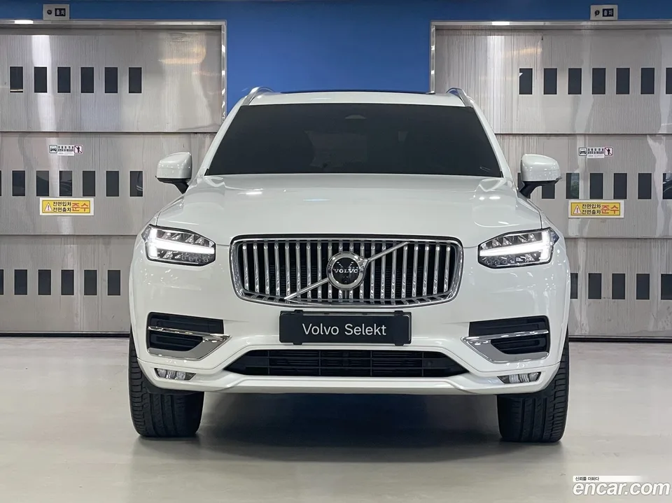 Volvo XC90 B6 2025 — thumbnail 3