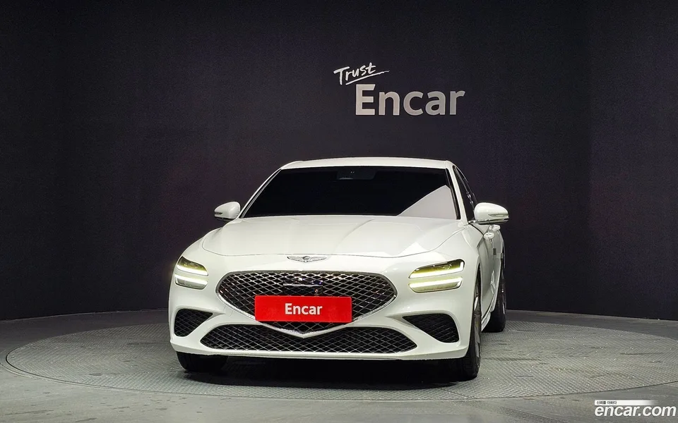 Genesis G70 2.0T 2WD 2023 — thumbnail 3