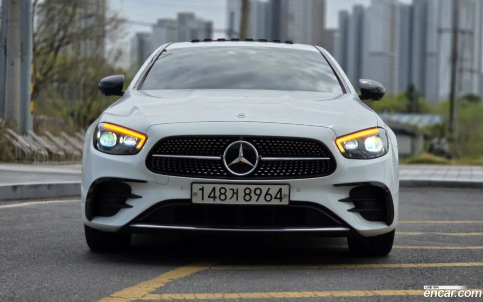 Mercedes-Benz E-Class E220d 4MATIC AMG Line 2022 — thumbnail 3