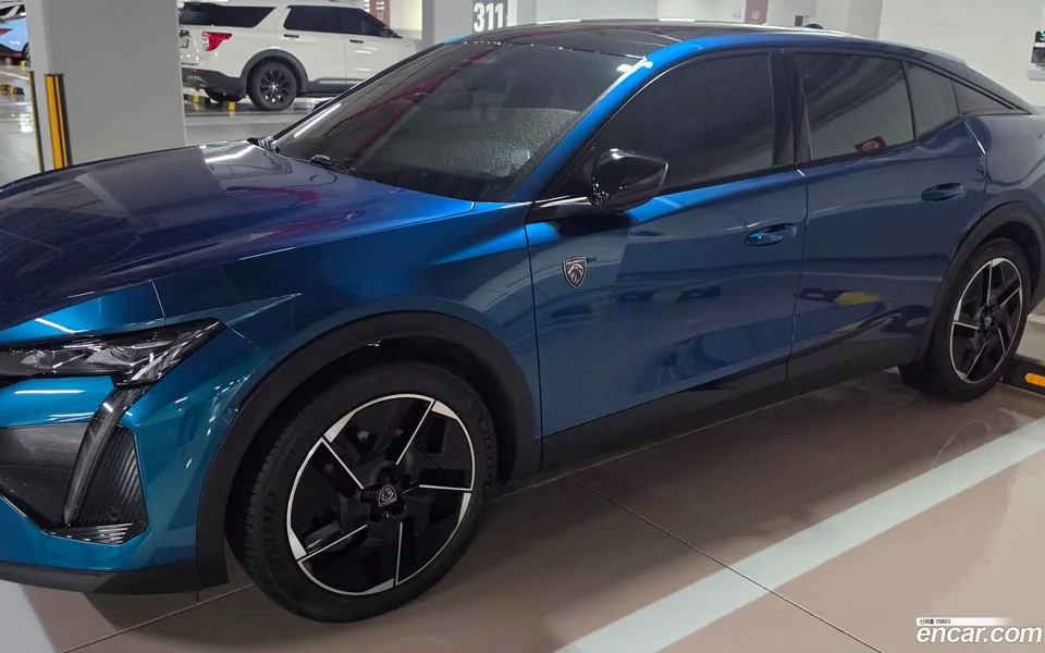 Peugeot 408 1.2 Pure Tech GT 2024 — photo 1, buy with delivery to Moscow