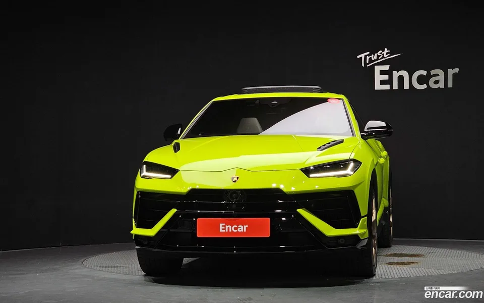 Lamborghini Urus 4.0 V8 S 2023 — thumbnail 3