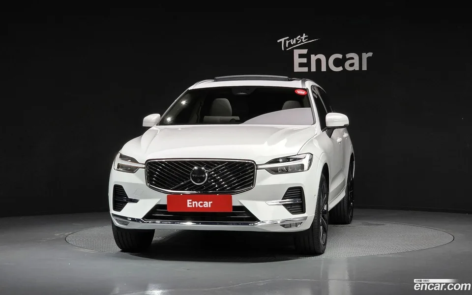 Volvo XC60 B5 2025 — thumbnail 3
