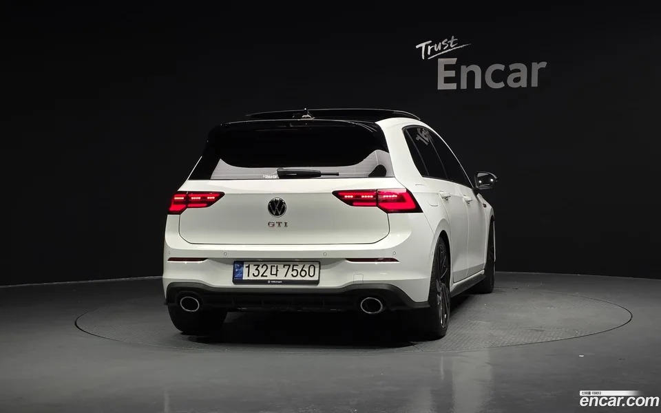 Volkswagen Golf 2.0 GTI 2024 — миниатюра 4