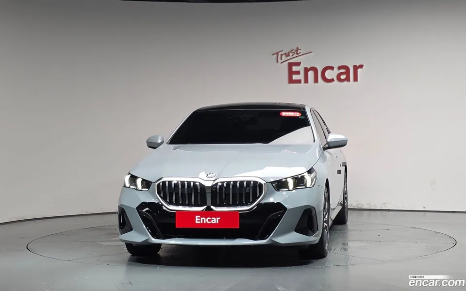 BMW i5 xDrive 40 M 2025 — thumbnail 3