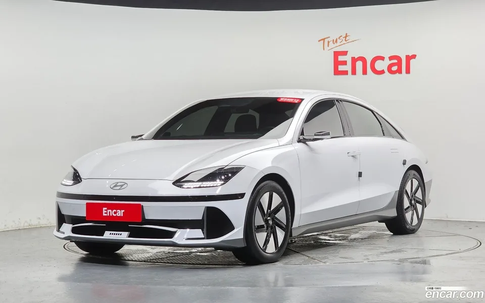 Hyundai Ioniq 6 2023 — photo 1, buy with delivery to Moscow