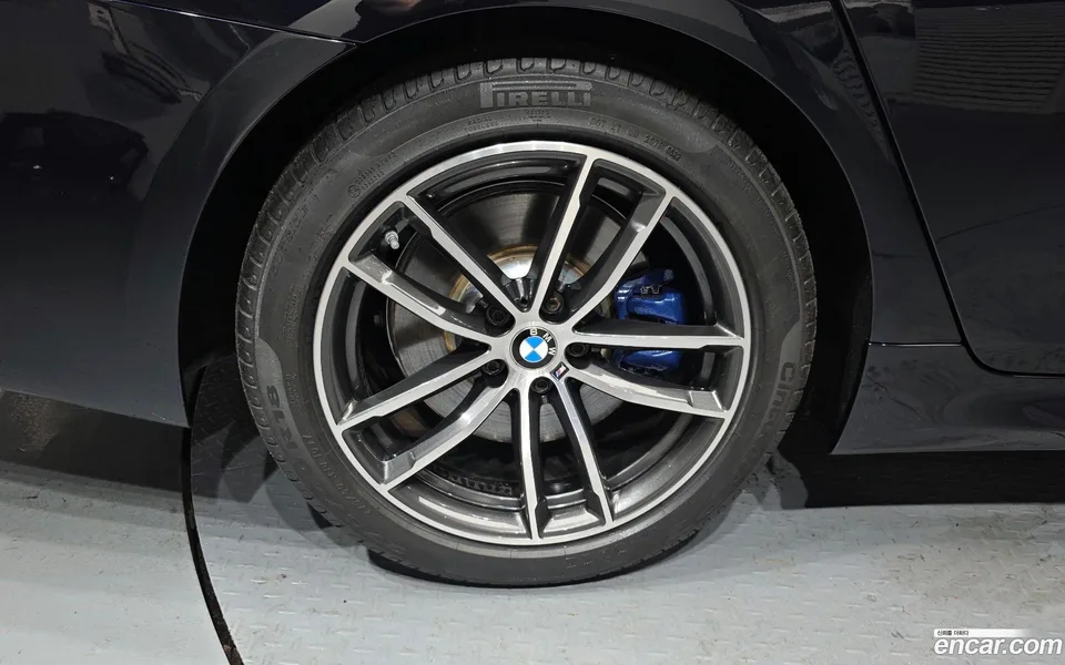 BMW 5 Series 520i M 2022 — thumbnail 5