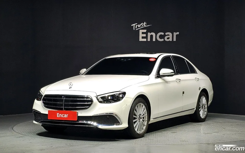 Mercedes-Benz E-Class E250 2023 — photo 1, buy with delivery to Moscow