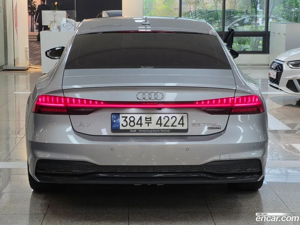 Audi A7 (4K) 55 TFSI e 2023 — thumbnail 4