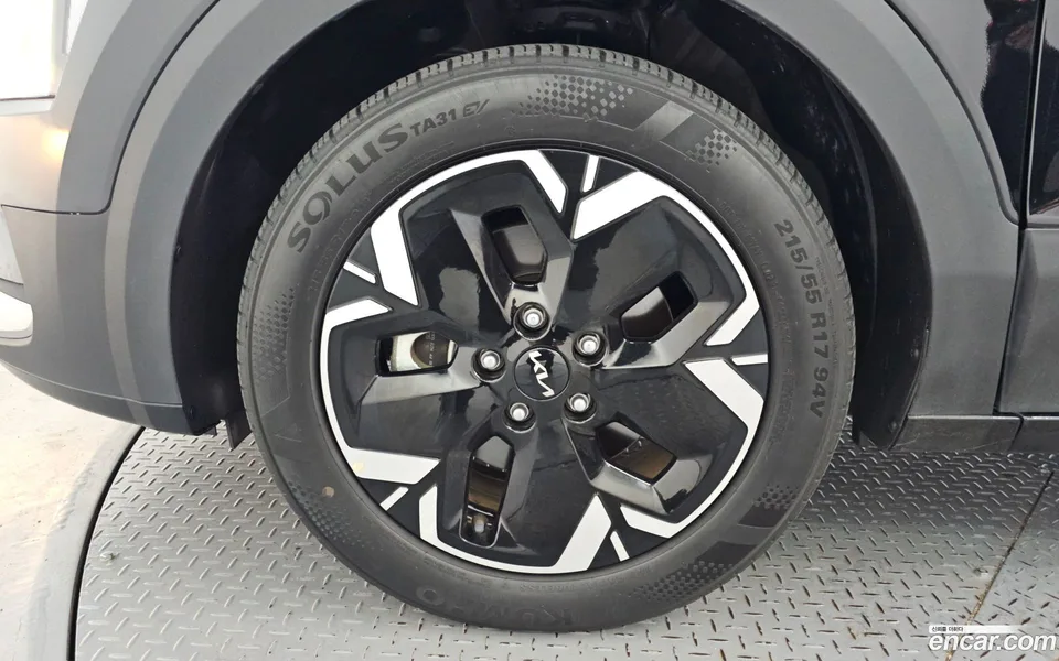 Kia Niro EV 2023 — thumbnail 2