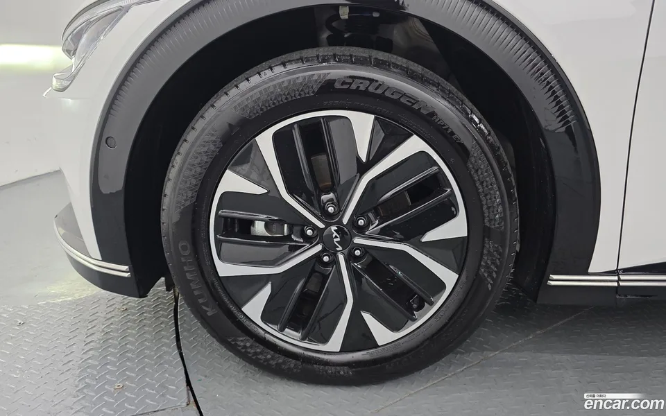 Kia EV6 4WD 2024 — thumbnail 5
