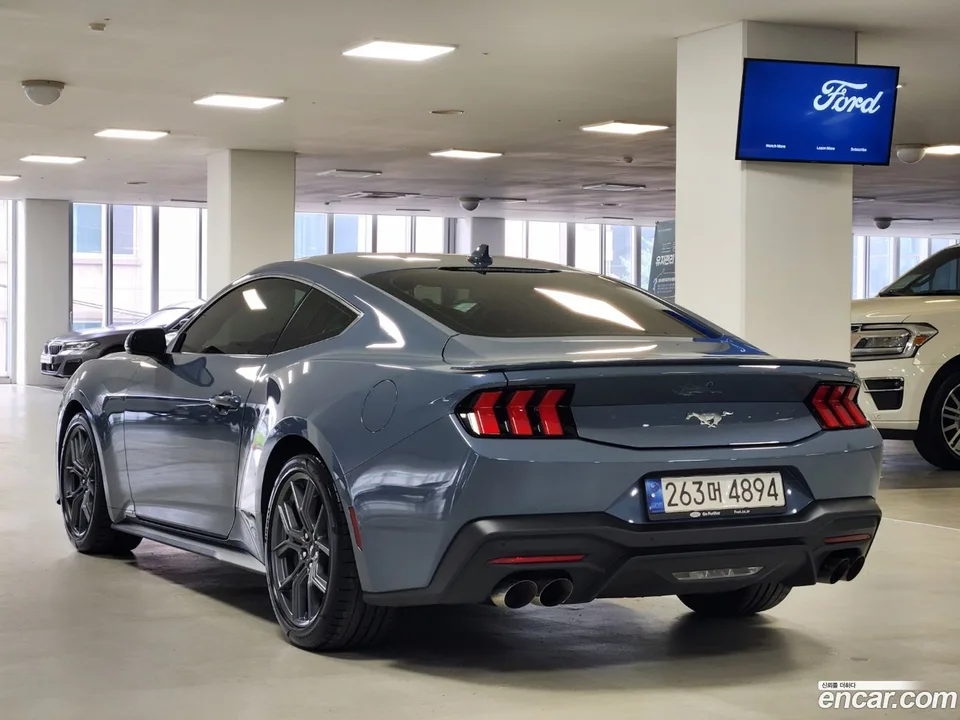 Ford Mustang 2.3 2024 — thumbnail 2