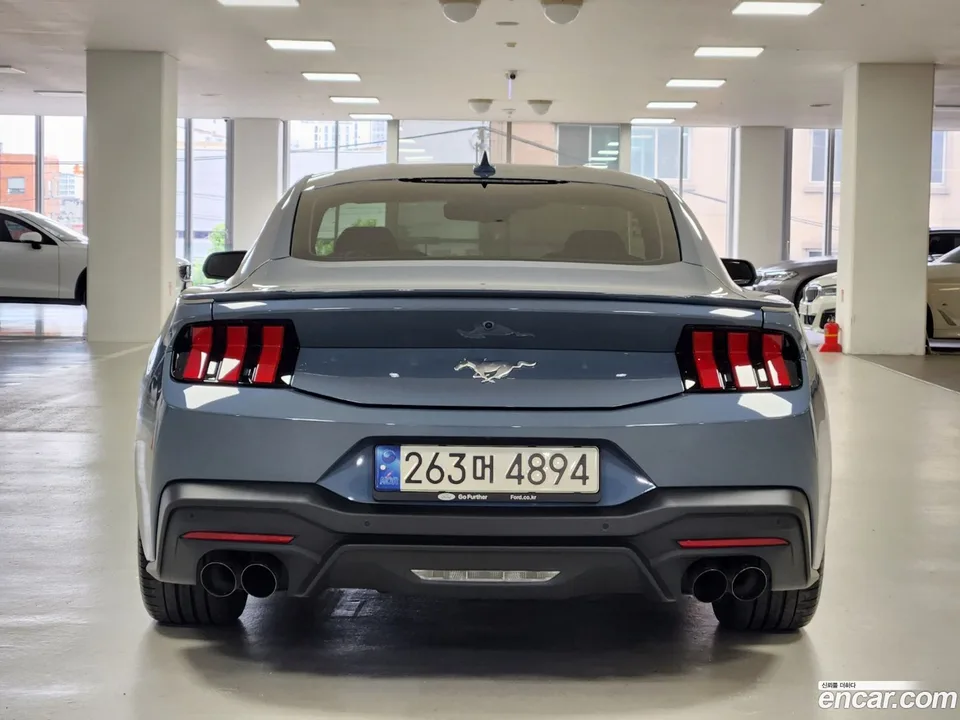 Ford Mustang 2.3 2024 — thumbnail 4