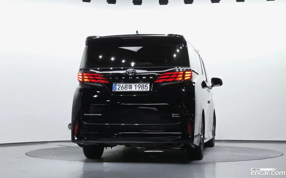 Toyota Alphard 2.5 HEV AWD 2025 — thumbnail 4