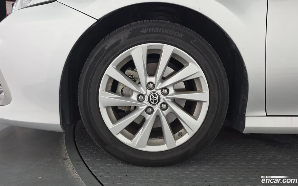 Toyota Camry 2.5 LE 2022 — thumbnail 5