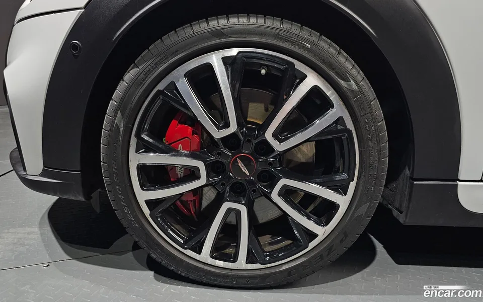 MINI Cooper S JCW 2022 — thumbnail 2
