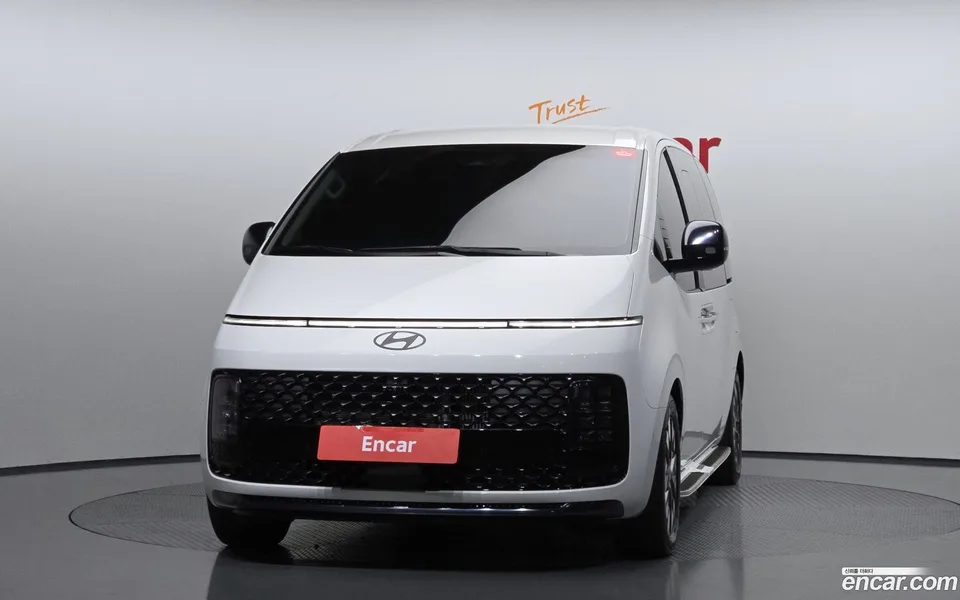 Hyundai Staria 4WD 9 2025 — thumbnail 3