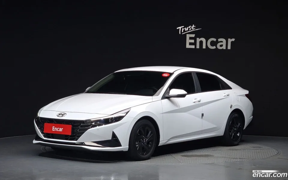 Hyundai Avante 1.6 2023 — photo 1, buy with delivery to Moscow