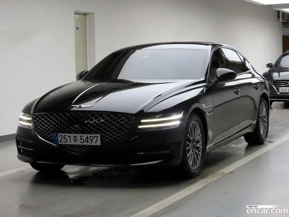 Genesis G80 2.5 AWD 2023 — photo 1, buy with delivery to Moscow