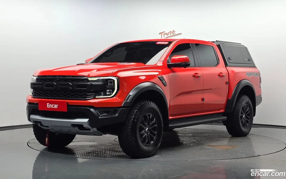 Ford Ranger 2.0 2024 — photo 1, buy with delivery to Moscow
