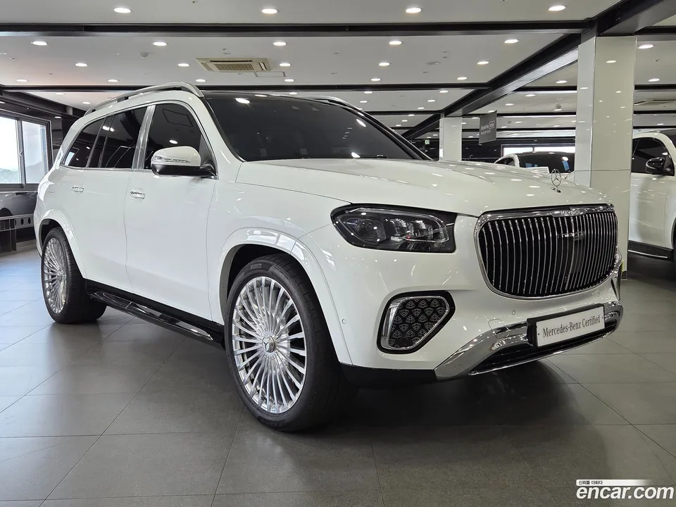 Mercedes-Benz GLS-Class GLS600 4MATIC 2025 — thumbnail 3