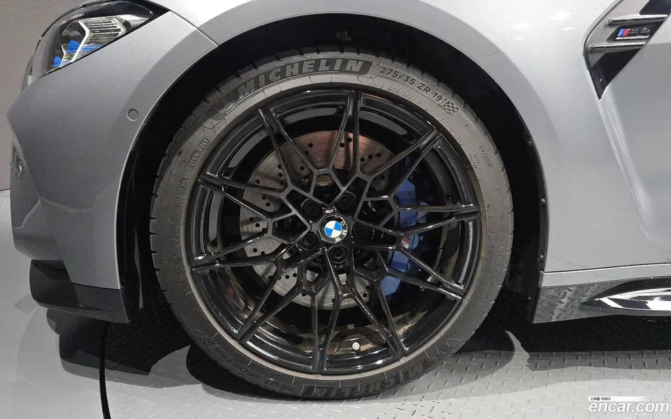 BMW M4 M4 M xDrive 2023 — thumbnail 2