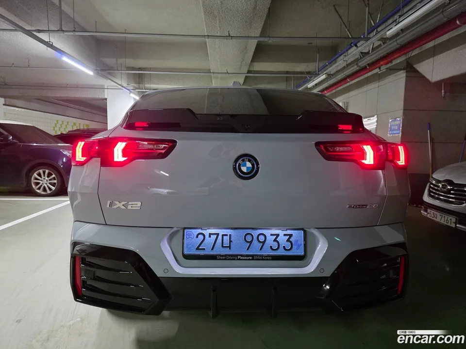 BMW iX2 eDrive 20 M 2026 — thumbnail 5