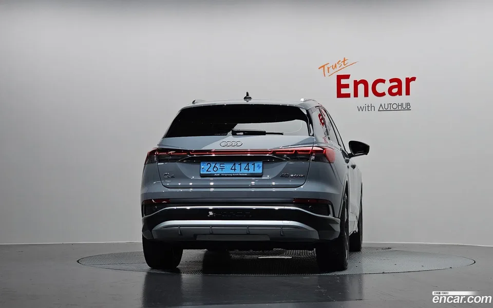 Audi Q4 e-tron 40 2022 — thumbnail 4