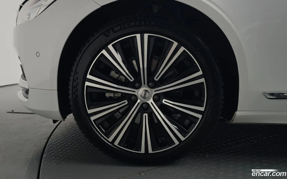 Volvo S90 B5 2023 — thumbnail 5