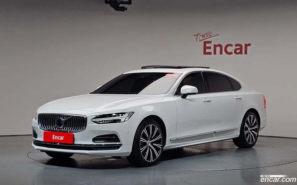 Volvo S90 B5 2023 — photo 1, buy with delivery to Moscow