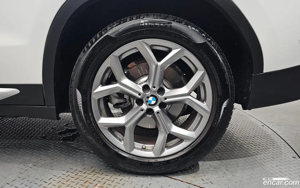 BMW X3 xDrive 20i 2024 — thumbnail 2