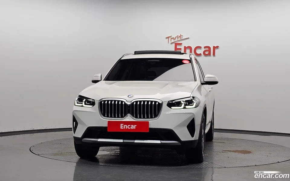 BMW X3 xDrive 20i 2024 — thumbnail 3