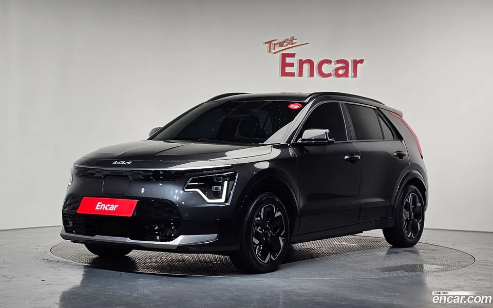 Kia Niro EV 2022 — photo 1, buy with delivery to Moscow