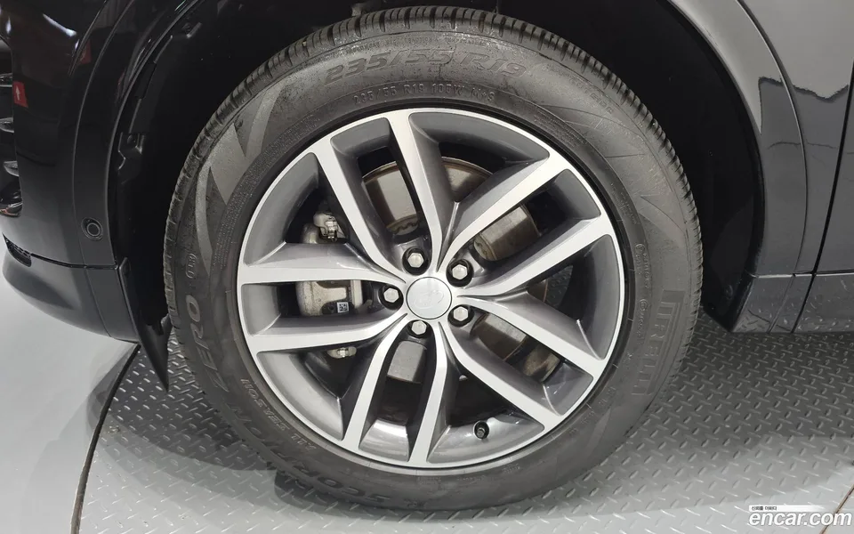 Land Rover Discovery Sport P250 SE 2024 — thumbnail 2