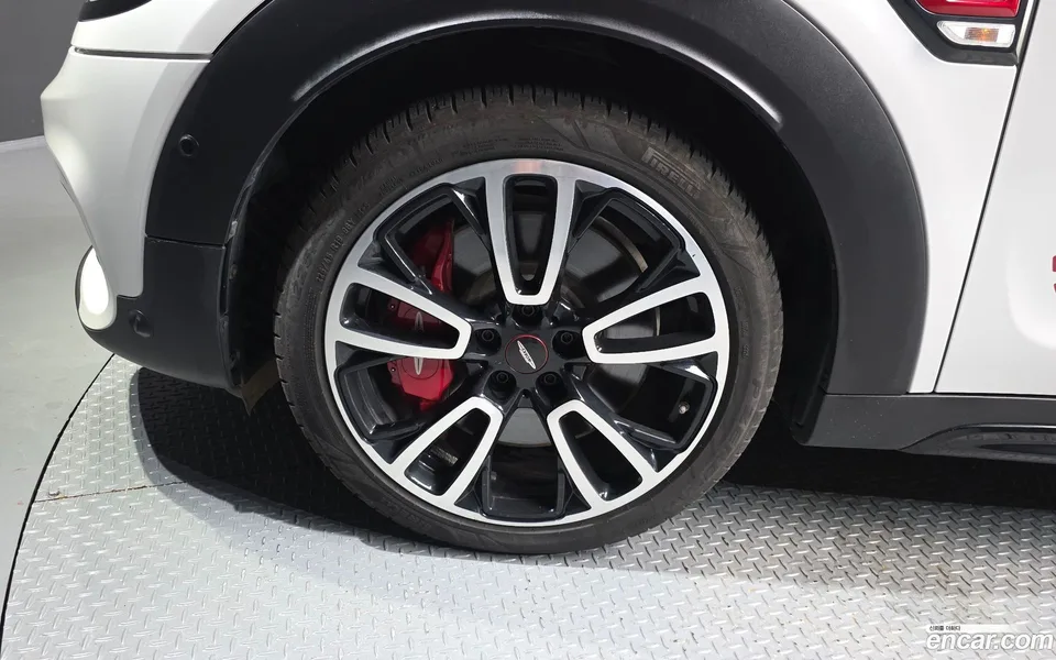 MINI Cooper S Countryman JCW 2023 — thumbnail 2