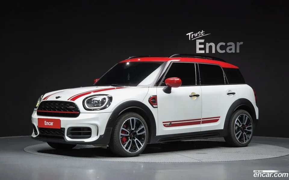 MINI Cooper S Countryman JCW 2023 — photo 1, buy with delivery to Moscow