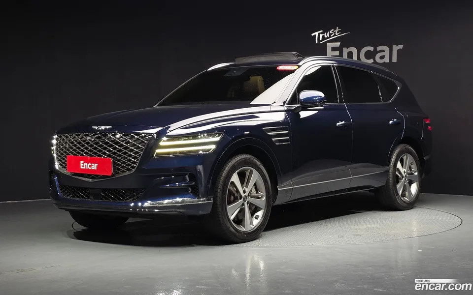 Genesis GV80 2.5T 2WD 2022 — photo 1, buy with delivery to Moscow