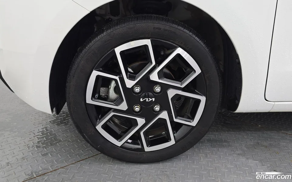 Kia Ray 2024 — thumbnail 2