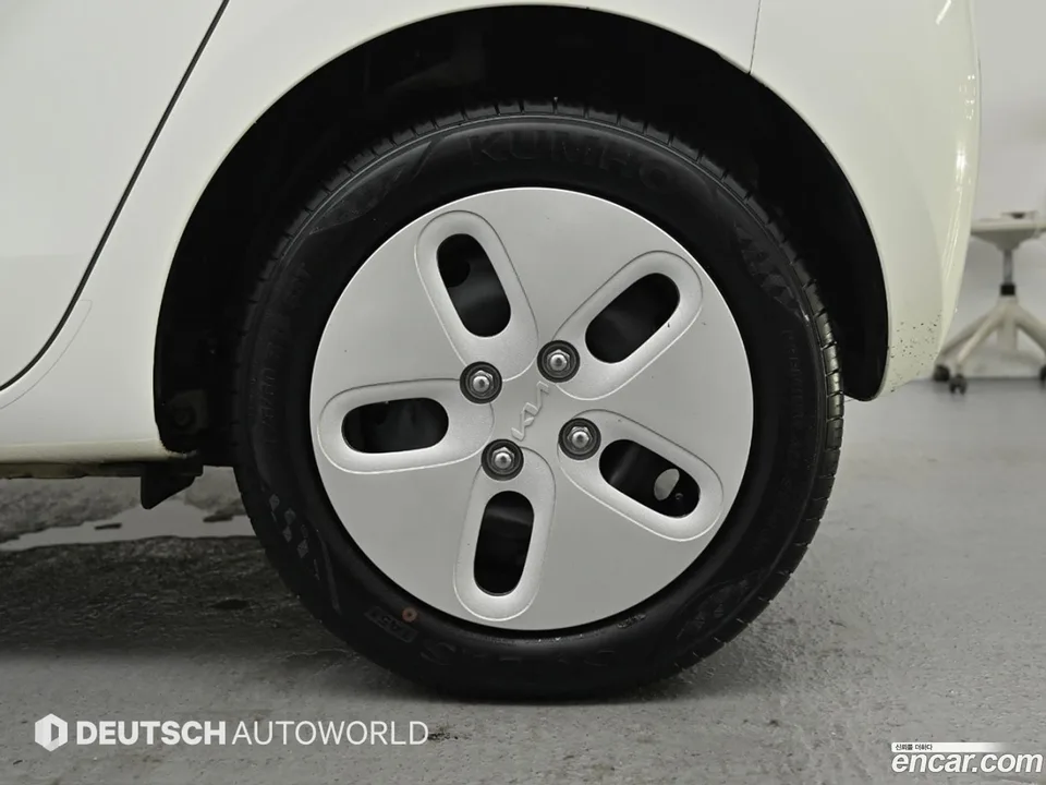 Kia Ray EV 2024 — thumbnail 2