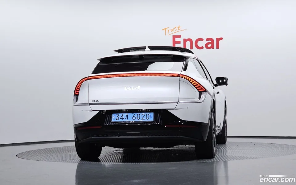 Kia EV6 2023 — thumbnail 4