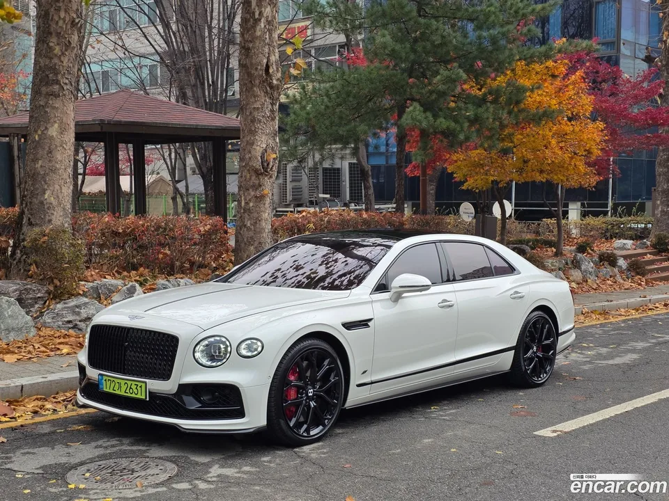 Bentley Flying Spur 4.0 S 2023 — photo 1, buy with delivery to Moscow