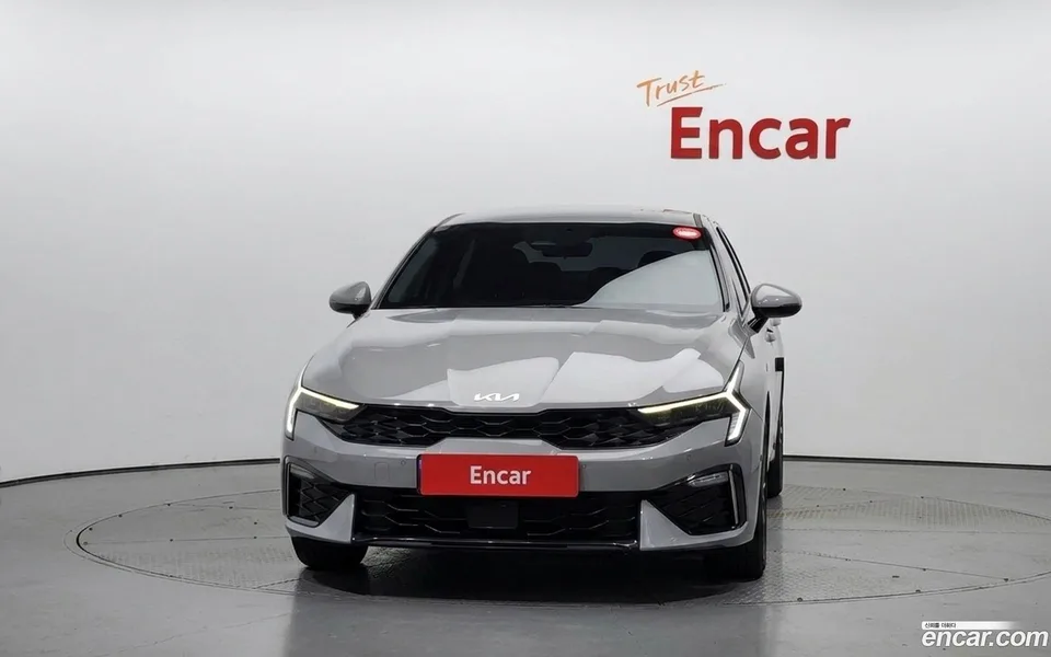 Kia K5 2.0 LPi() 2025 — thumbnail 3