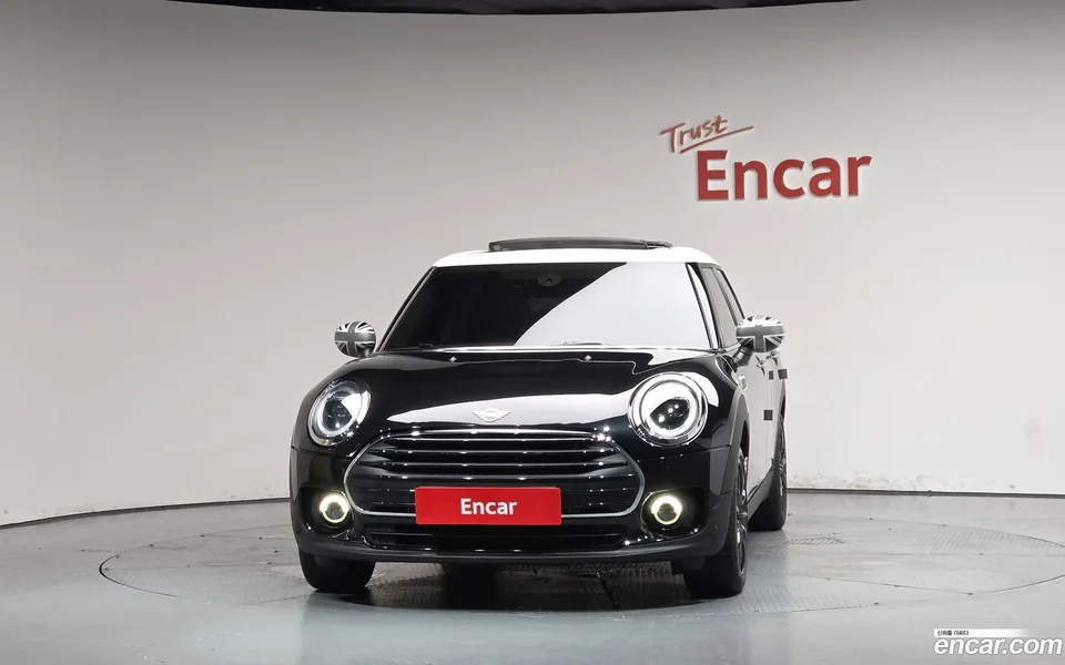 MINI Cooper Clubman 2023 — thumbnail 3