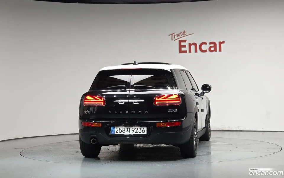 MINI Cooper Clubman 2023 — thumbnail 4