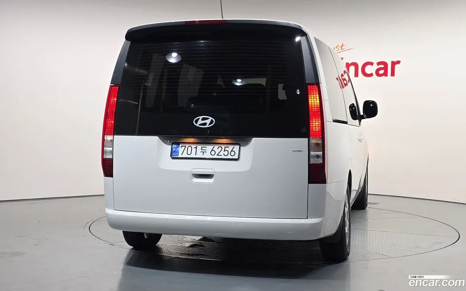 Hyundai Staria 4WD / 2024 — thumbnail 4