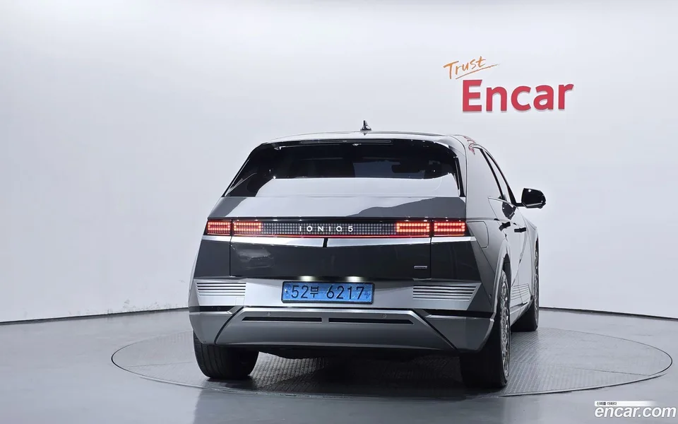 Hyundai Ioniq 5 AWD 2023 — thumbnail 4