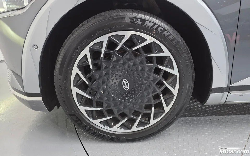 Hyundai Ioniq 5 AWD 2023 — thumbnail 5