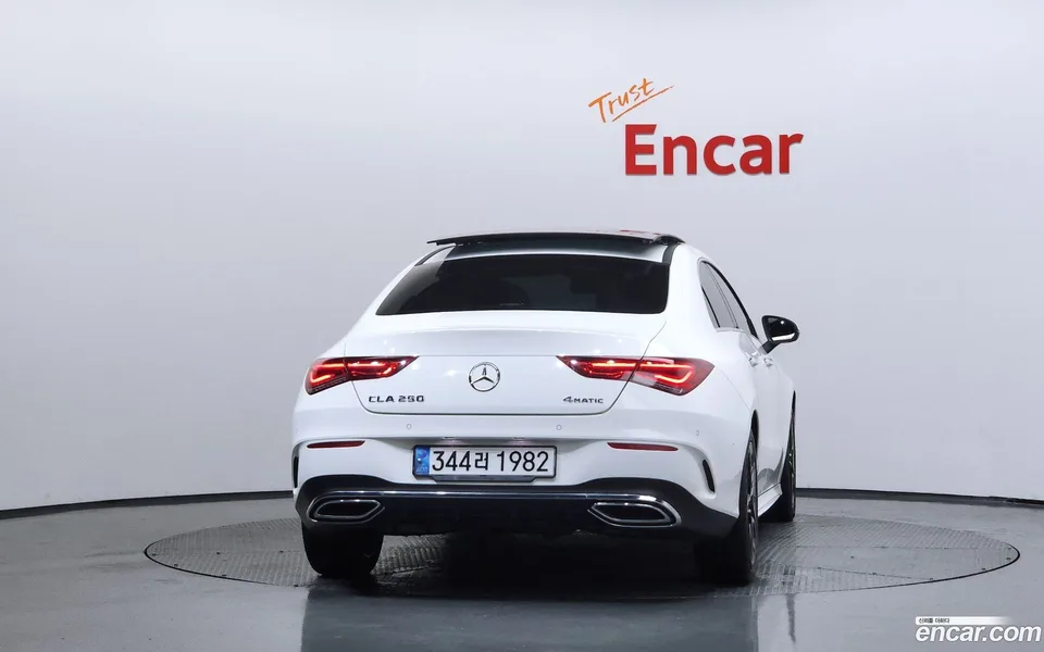 Mercedes-Benz CLA-Class CLA250 4MATIC 2023 — thumbnail 4
