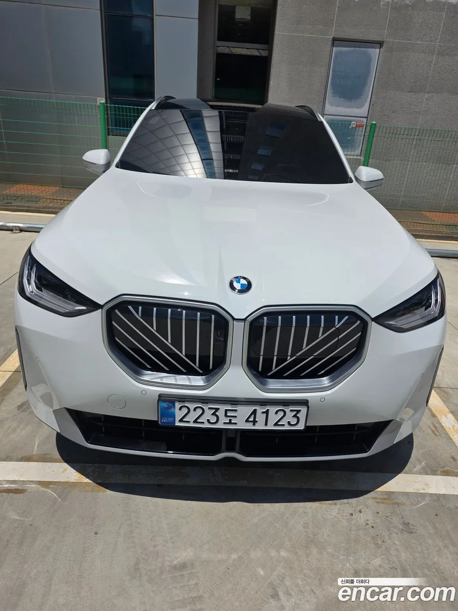 BMW X3 xDrive 20 2025 — photo 1, buy with delivery to Moscow