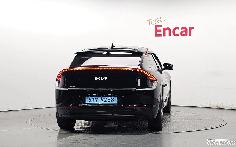 Kia EV6 2023 — thumbnail 4